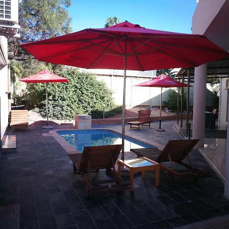 Pension Hotel Kamho Windhoek Exteriér fotografie