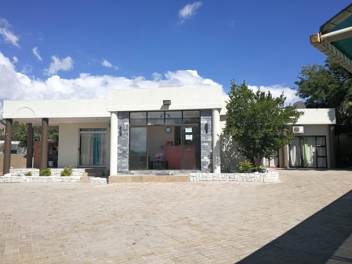 Pension Hotel Kamho Windhoek Exteriér fotografie