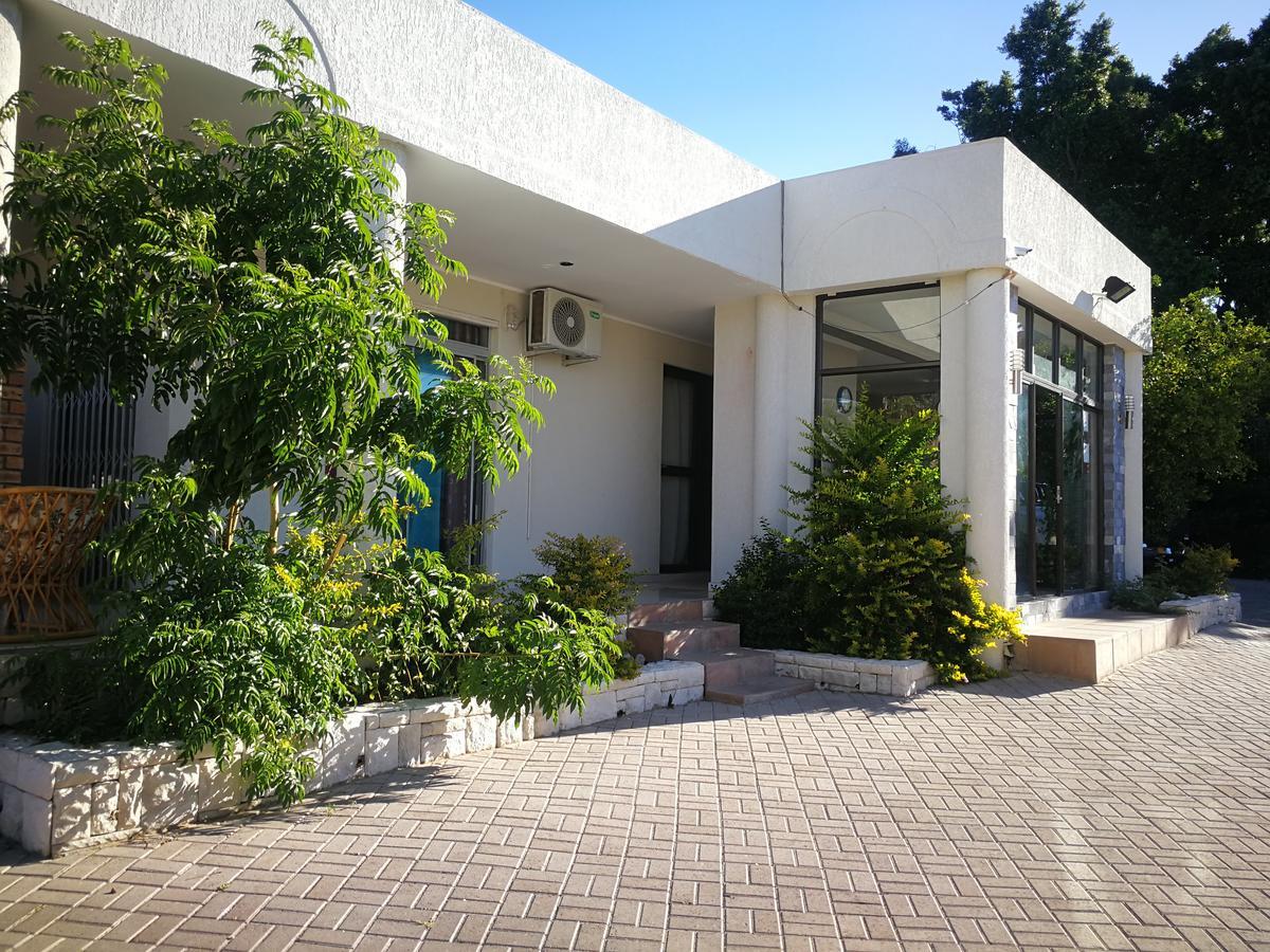 Pension Hotel Kamho Windhoek Exteriér fotografie