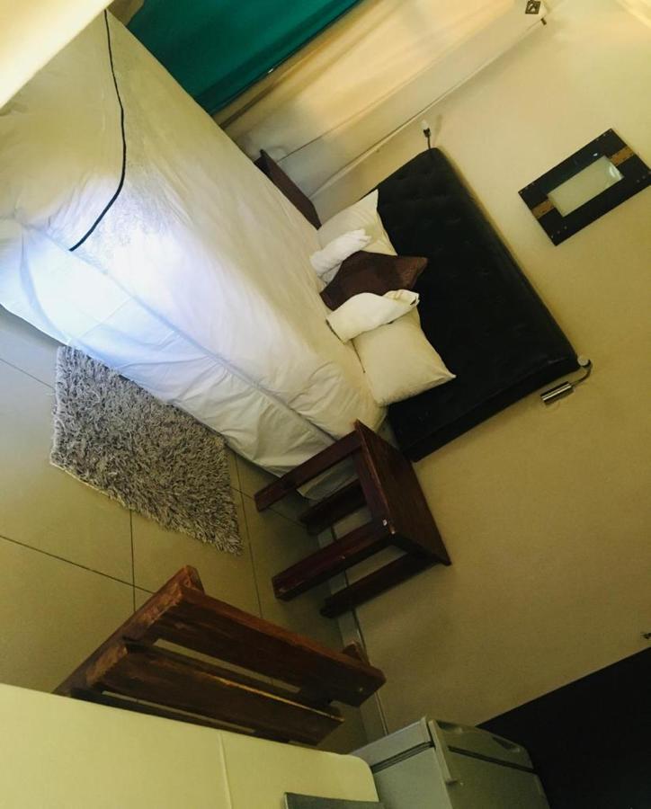 Pension Hotel Kamho Windhoek Exteriér fotografie