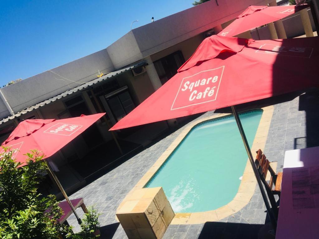 Pension Hotel Kamho Windhoek Exteriér fotografie